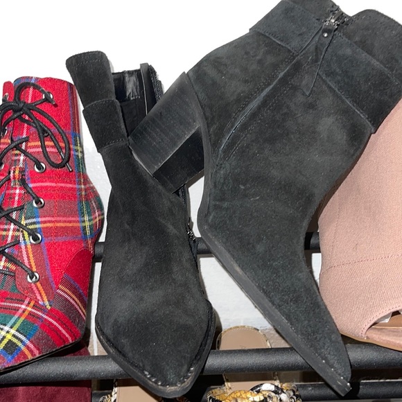 Sam Edelman Shoes - SE block heel booties